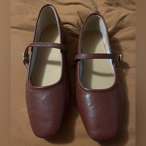 Women's Mary Jane Flats in Burgundy
